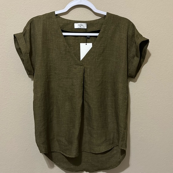 Monteri Tops - NEW. Monteri Blouse